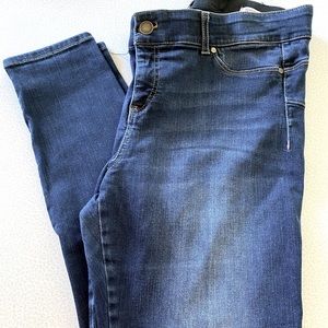 Women’s juicy skinny jeans